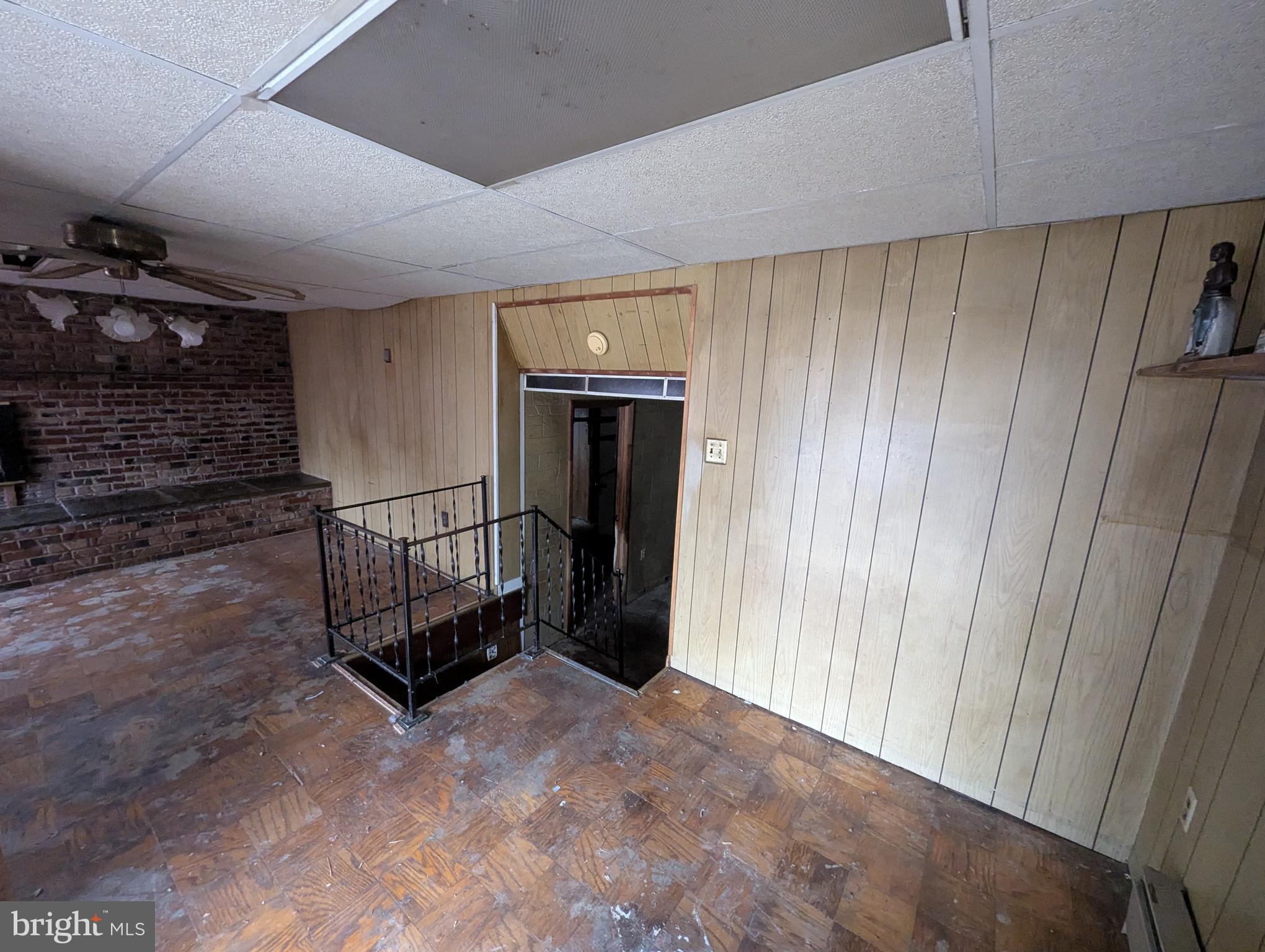 809 203rd Street Pasadena, MD 21122 - Photo 4 of 16