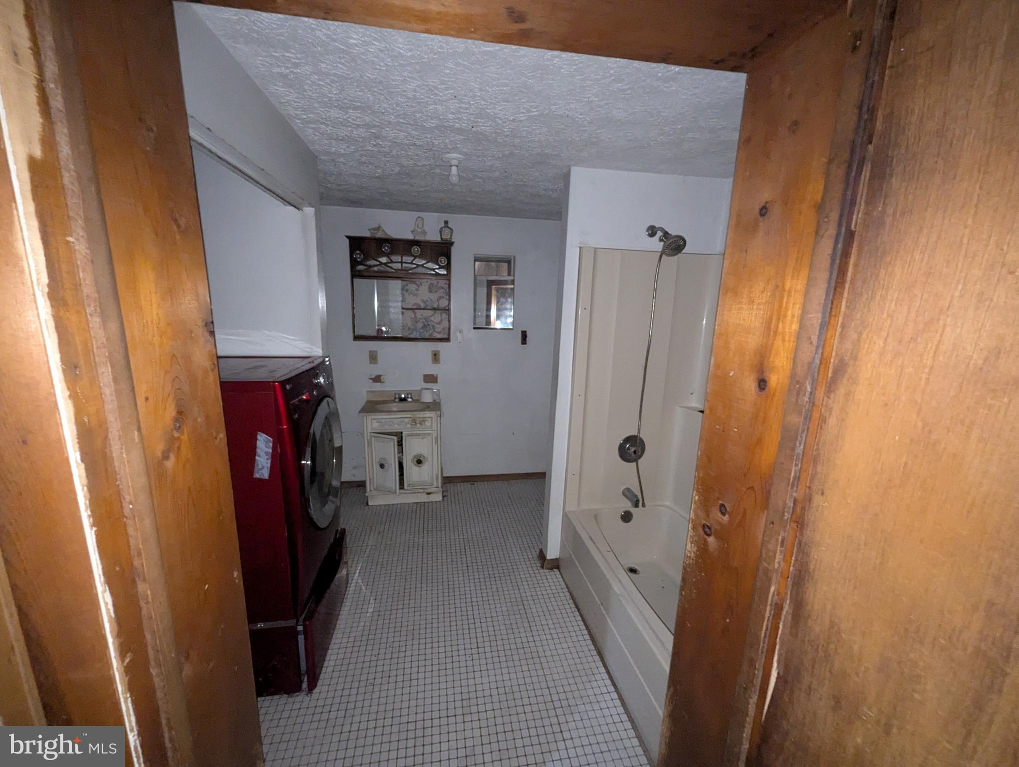 809 203rd Street Pasadena, MD 21122 - Photo 9 of 16