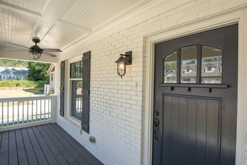 314 Ashburton Avenue Southeast Atlanta, GA 30317 - Photo 3 of 25