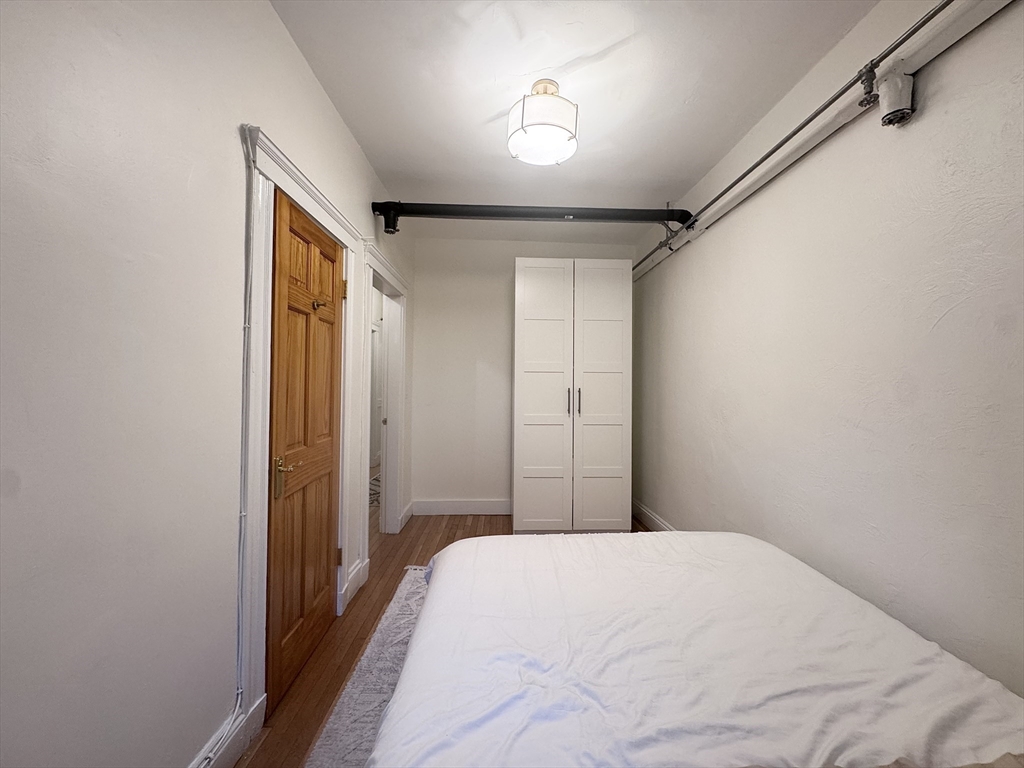 139 Beaconsfield Road, Unit 1B Brookline, MA 02445 - Photo 17 of 19