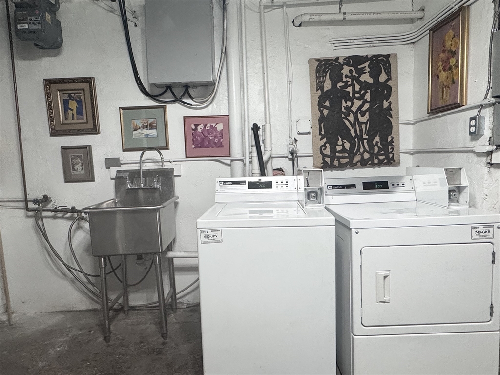 139 Beaconsfield Road, Unit 1B Brookline, MA 02445 - Photo 18 of 19