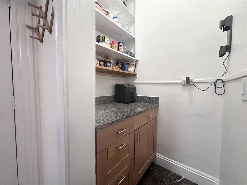 139 Beaconsfield Road, Unit 1B Brookline, MA 02445 - Photo 5 of 19