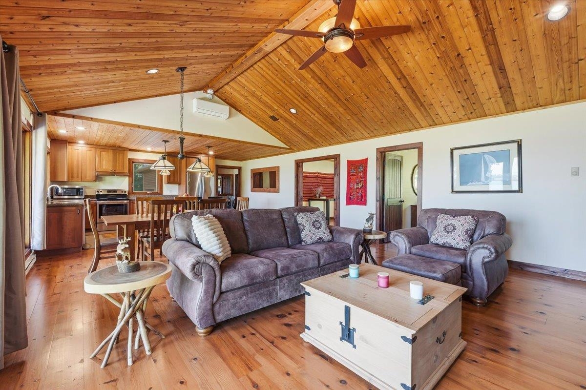 1099 East Shore Road Isle La Motte, VT 05463 - Photo 17 of 38 Gallery Image 17