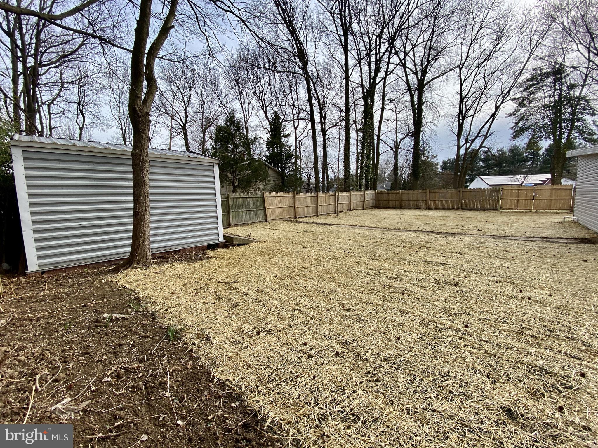 28 1/2 Mowery Road New Castle, DE 19720 - Photo 31 of 31 Fully Fenced-in Yard