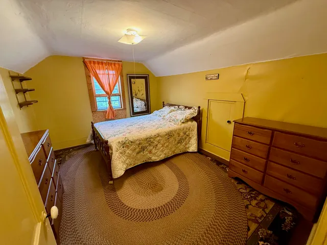 $199,000 | 1019 Vine Street, Manistee, MI 49660