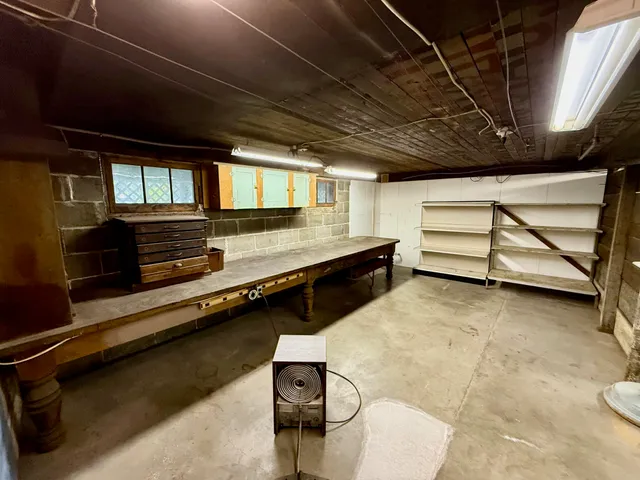 $199,000 | 1019 Vine Street, Manistee, MI 49660