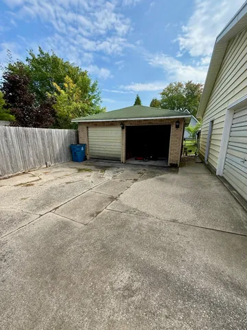 $199,000 | 1019 Vine Street, Manistee, MI 49660