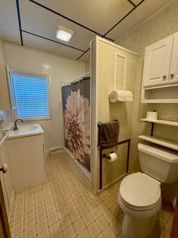 $199,000 | 1019 Vine Street, Manistee, MI 49660