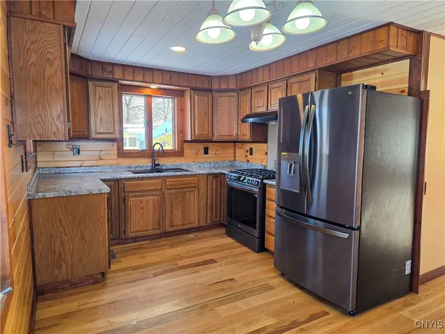 $425,000 | 21 Kellar Drive, Constantia, NY 13028