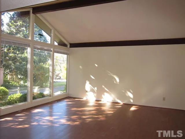 a view of interior in a building