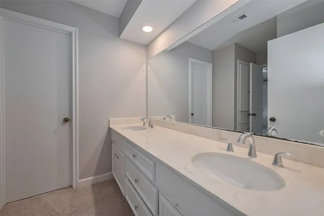 $330,000 | 13714 Hambleton Circle, Houston, TX 77069