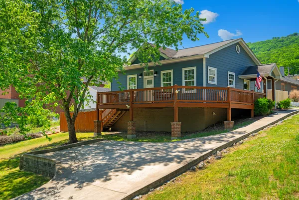 $430,000 | 4621 Virginia Avenue, Chattanooga, TN 37409