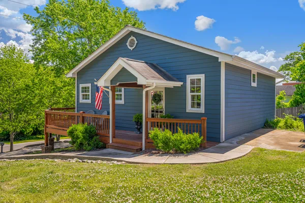 $430,000 | 4621 Virginia Avenue, Chattanooga, TN 37409