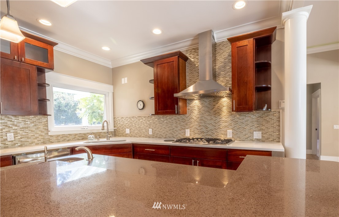 1065 Nile Avenue Northeast Renton, WA 98059 - Photo 12 of 27 Gallery Image 12