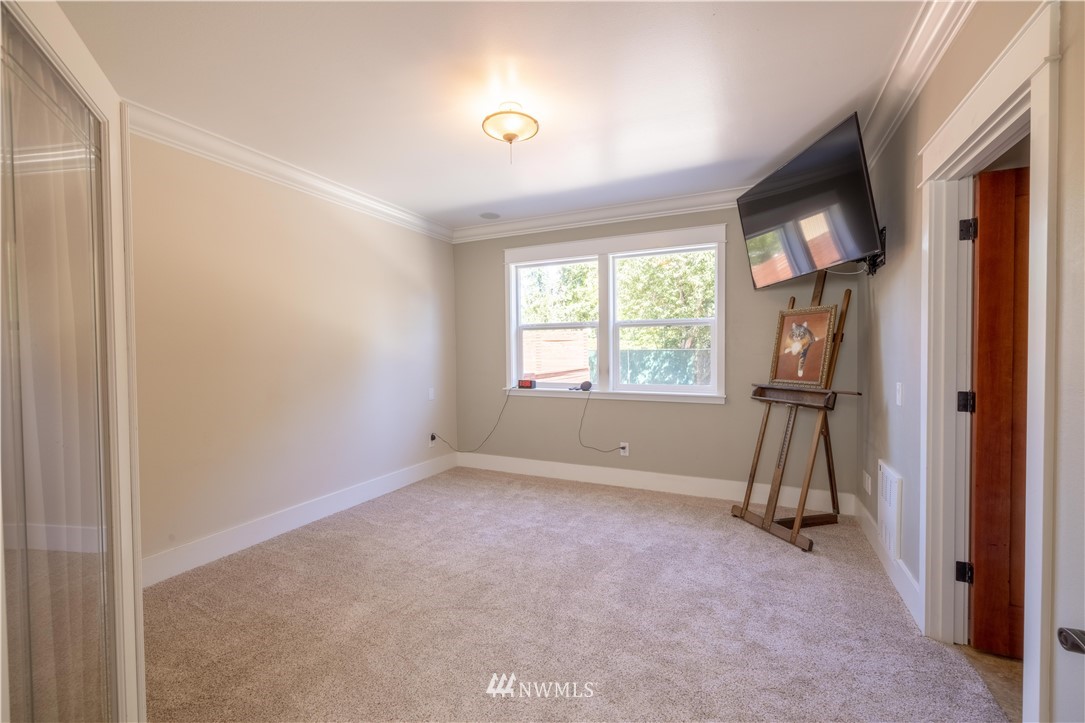 1065 Nile Avenue Northeast Renton, WA 98059 - Photo 13 of 27 Gallery Image 13
