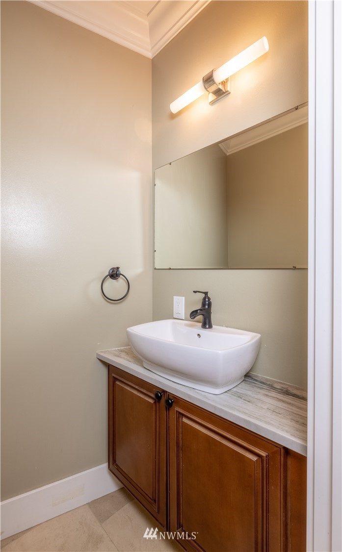 1065 Nile Avenue Northeast Renton, WA 98059 - Photo 19 of 27 Gallery Image 19