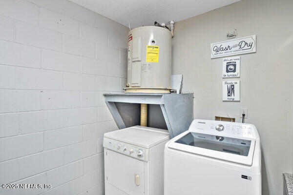 8933 Ivey Road Jacksonville, FL 32216 - Photo 11 of 24 Laundry room
