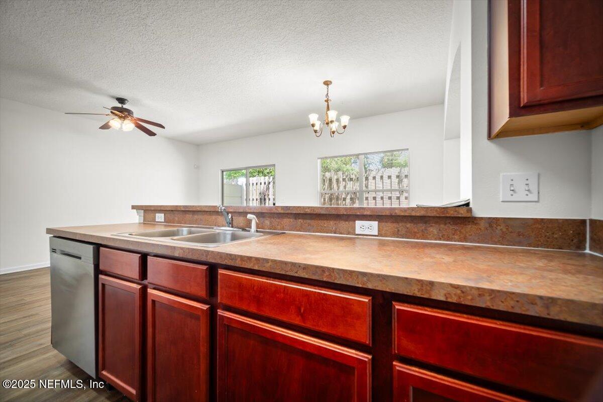 5260 Collins Road, Unit 1301 Jacksonville, FL 32244 - Photo 16 of 33 Kitchen