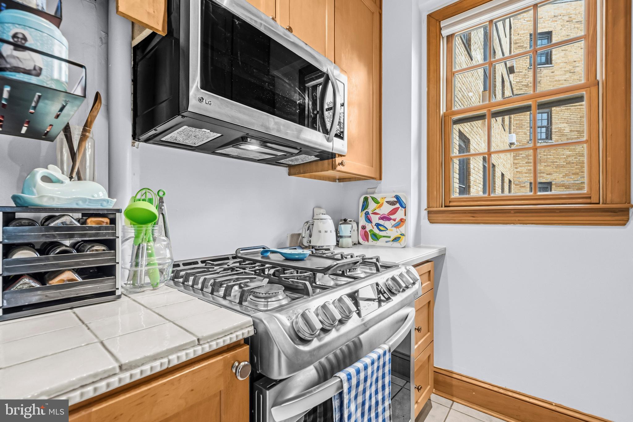 2032 Belmont Road Northwest, Unit 405 Washington, DC 20009 - Photo 10 of 23