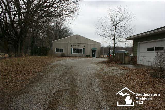 5343 Stull Road Petersburg, MI 49270 - Photo 9 of 16 20057749-8.JPG