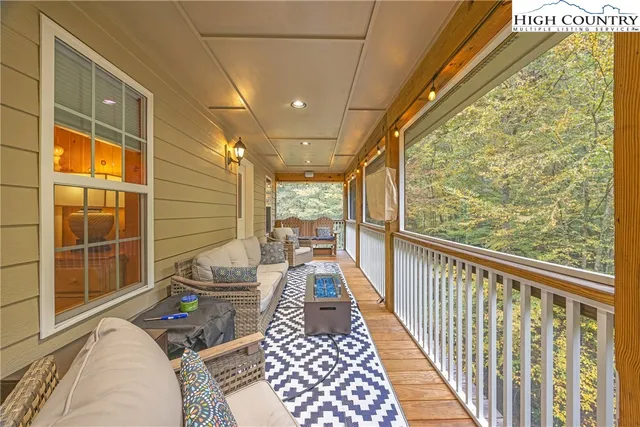 $574,900 | 201 Eagles Nest Trail, West Jefferson, NC 28694