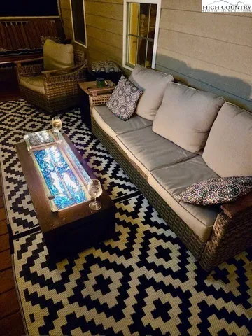 $574,900 | 201 Eagles Nest Trail, West Jefferson, NC 28694