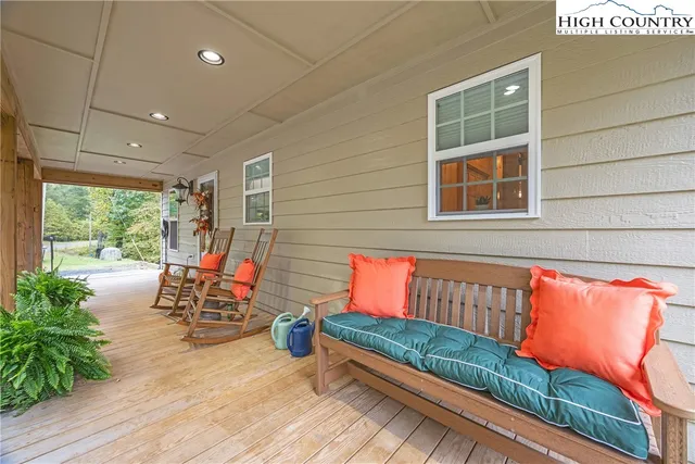 $574,900 | 201 Eagles Nest Trail, West Jefferson, NC 28694