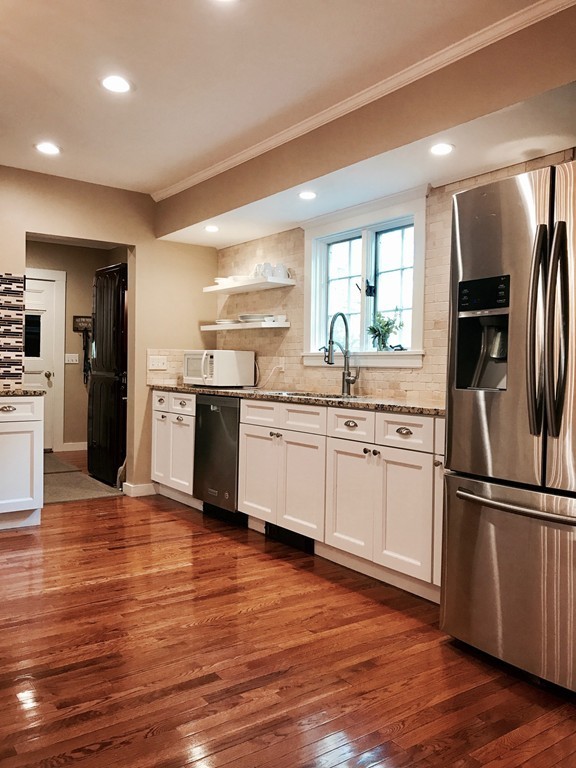 562 Montague Road Amherst, MA 01002 - Photo 7 of 30
