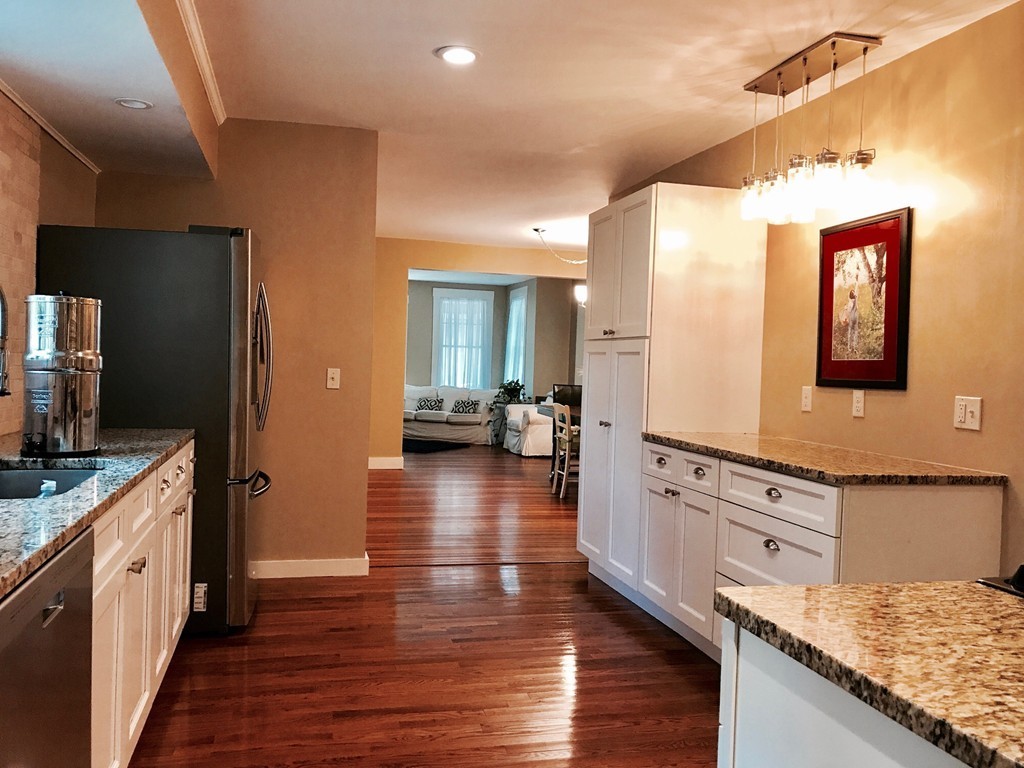 562 Montague Road Amherst, MA 01002 - Photo 9 of 30