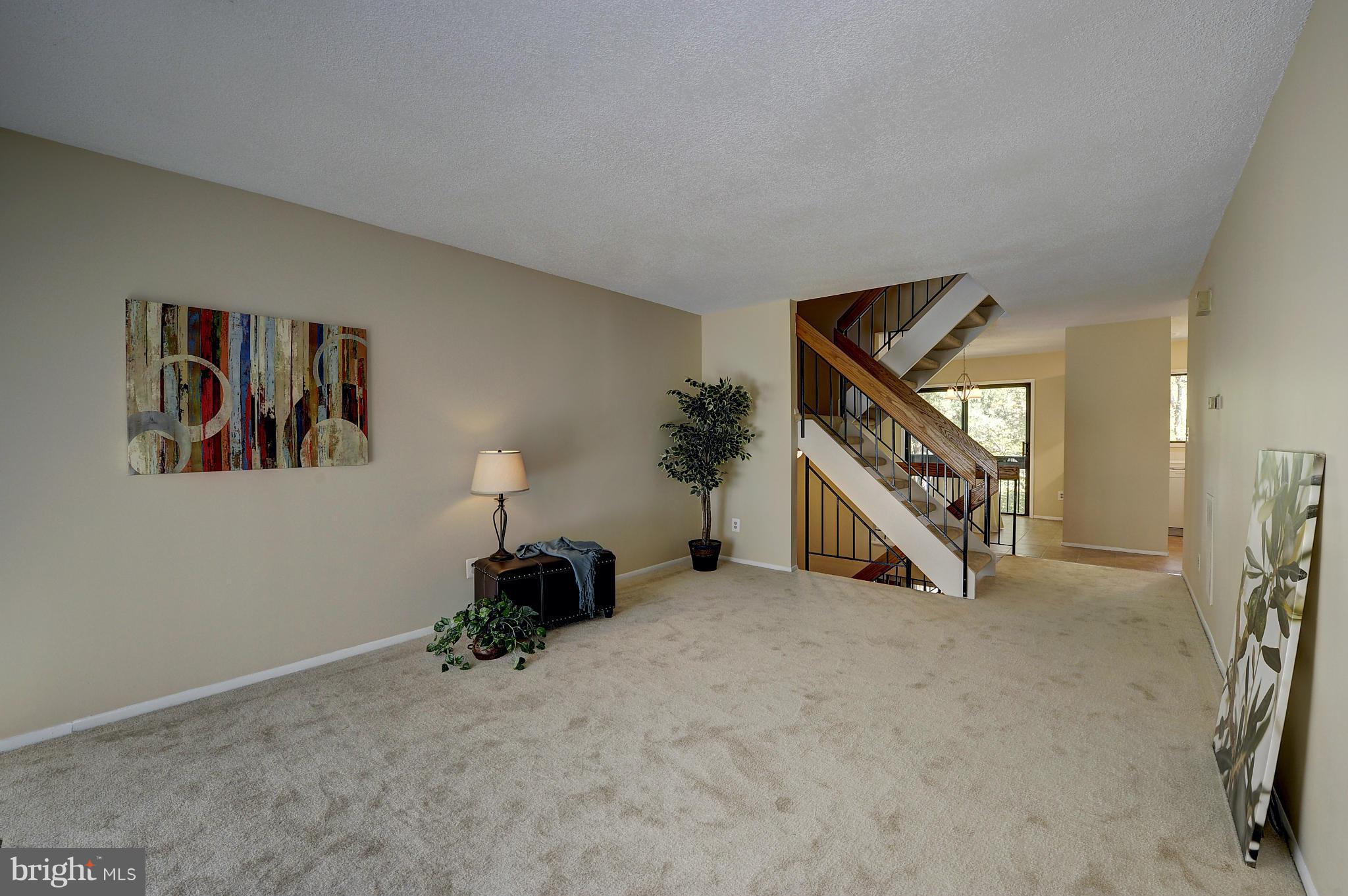2196 Cartwright Place Reston, VA 20191 - Photo 5 of 30 Living Room