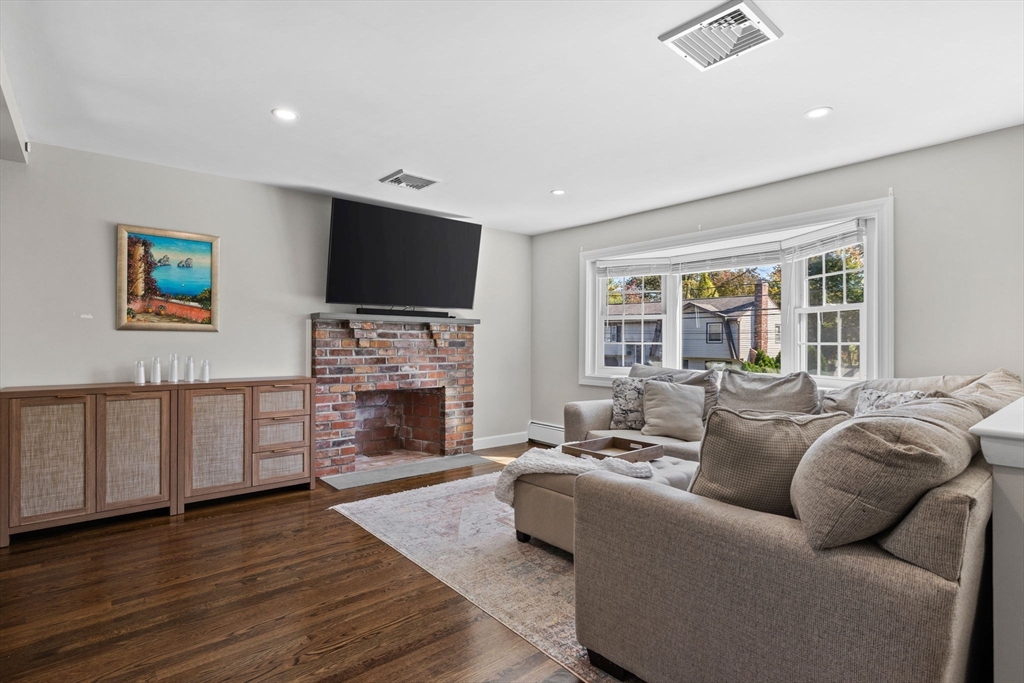 193 Bonham Road, Unit 193 Dedham, MA 02026 - Photo 4 of 24