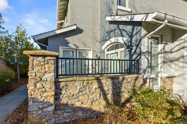 $399,000 | 5132 El Camino Avenue, Unit 108, Carmichael, CA 95608