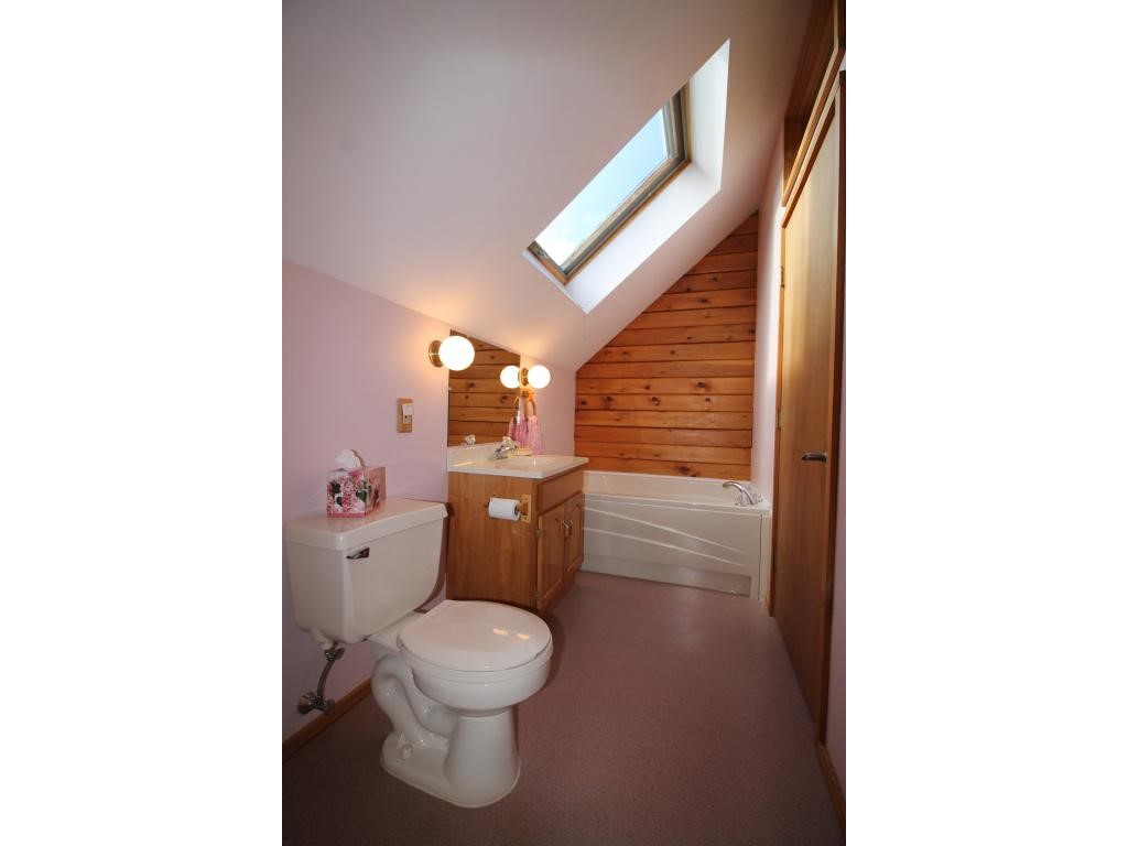 163 Wolf Hill Road Killington, VT 05751 - Photo 17 of 24 Gallery Image 17