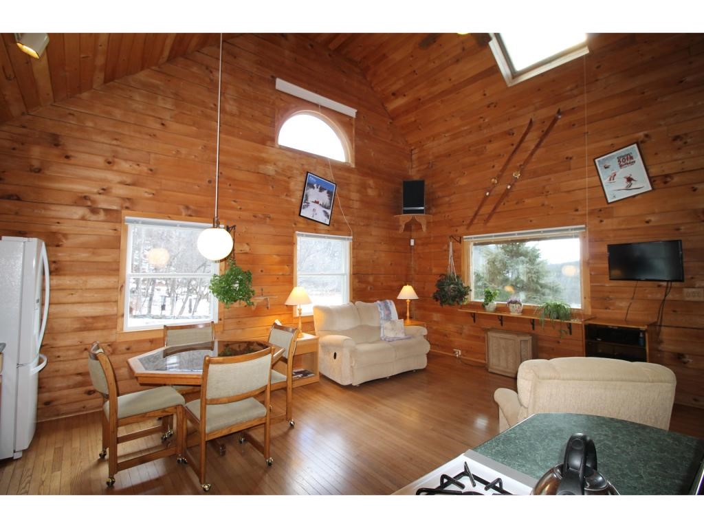 163 Wolf Hill Road Killington, VT 05751 - Photo 4 of 24 Gallery Image 4