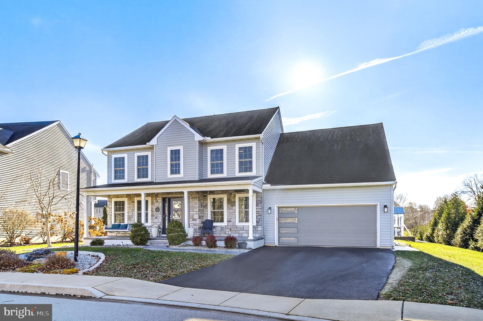 32 Katherines Way Lancaster, PA 17602 - Photo 2 of 42 a view of a large white building