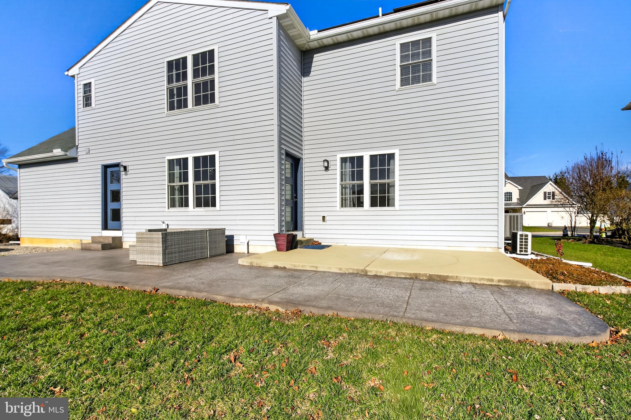 32 Katherines Way Lancaster, PA 17602 - Photo 40 of 42 a view of a yard in front of house