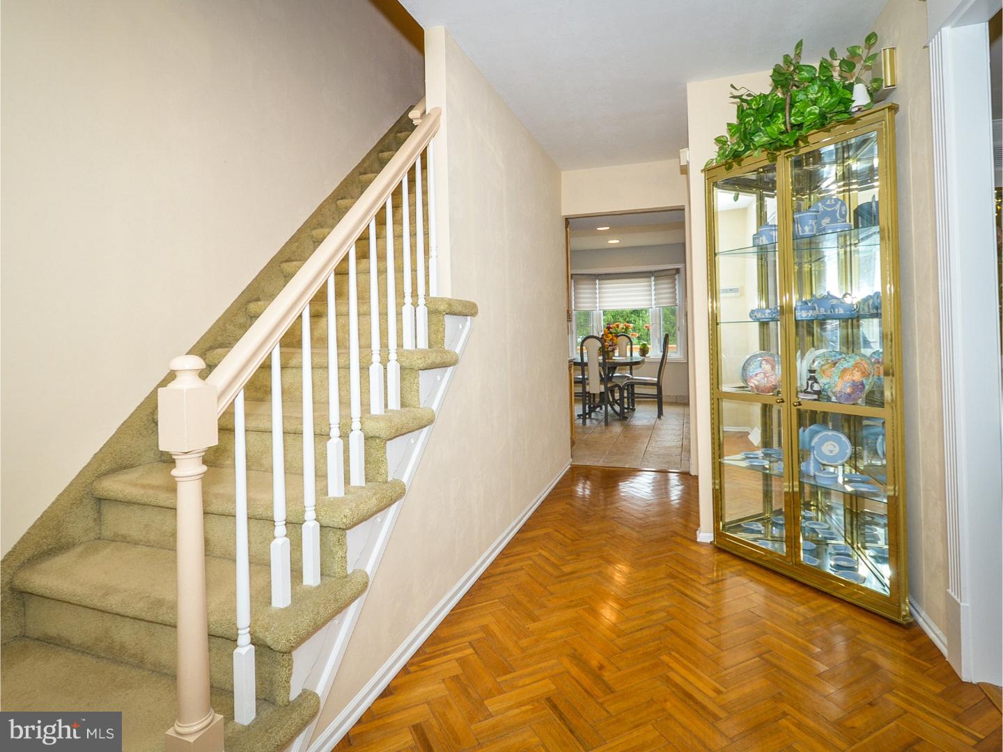 6240 Brockton Road Hatboro, PA 19040 - Photo 4 of 25 Foyer