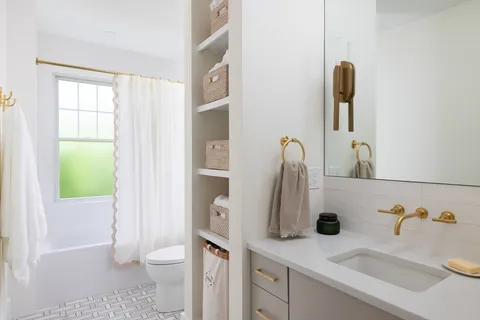 $1,200,000 | 47 Vassal Lane, Unit 3, Cambridge, MA 02138