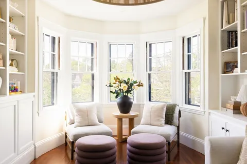 $1,200,000 | 47 Vassal Lane, Unit 3, Cambridge, MA 02138