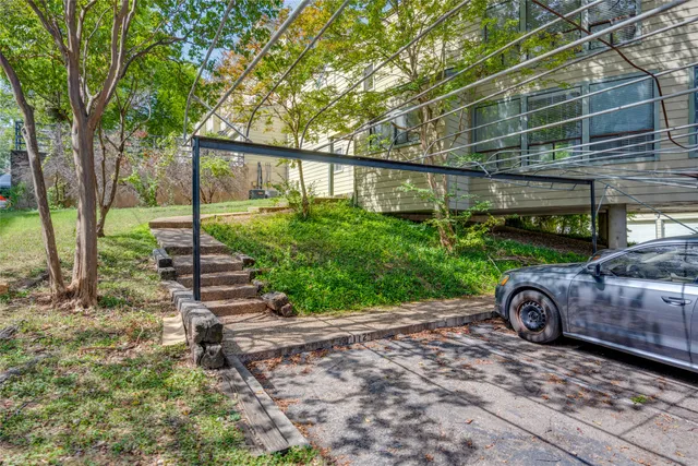 $2,700 | 2612 San Pedro Street, Unit 112, Austin, TX 78705