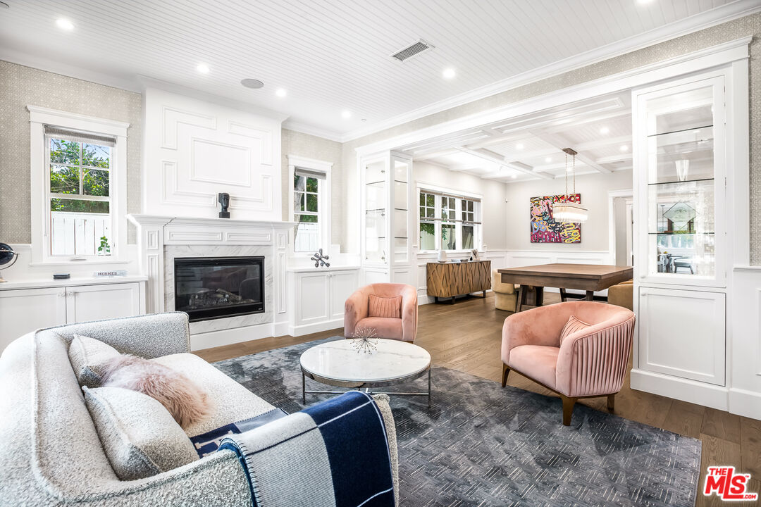 17524 Jayden Lane Encino, CA 91316 - Photo 12 of 52