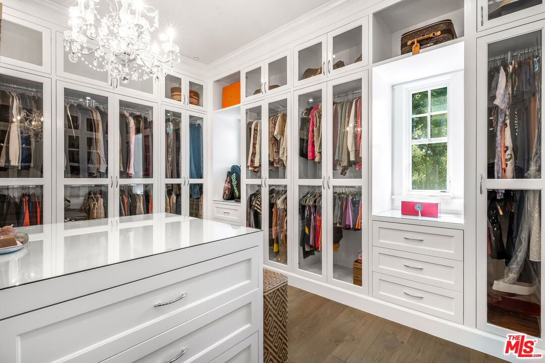 17524 Jayden Lane Encino, CA 91316 - Photo 33 of 52