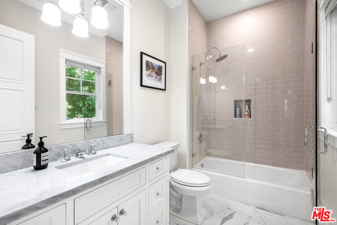 17524 Jayden Lane Encino, CA 91316 - Photo 38 of 52