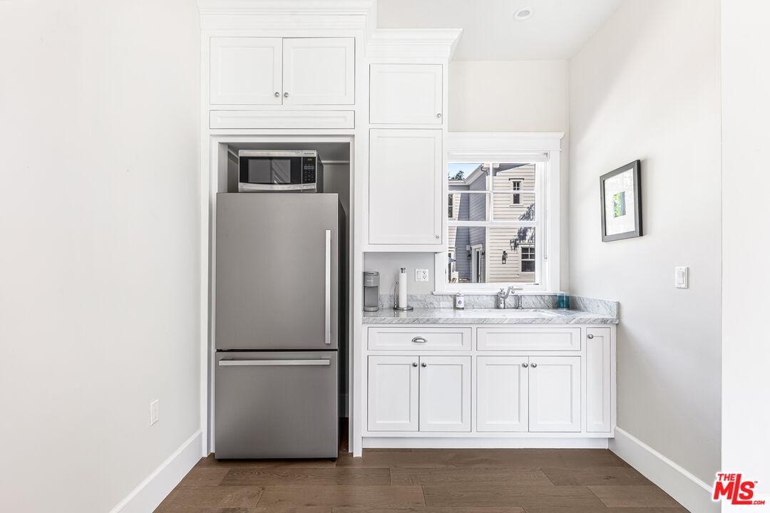 17524 Jayden Lane Encino, CA 91316 - Photo 41 of 52