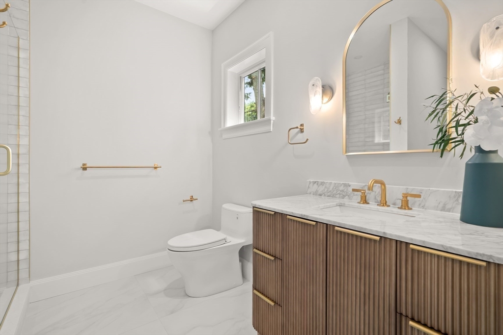 22 Priscilla Circle Wellesley, MA 02481 - Photo 20 of 38