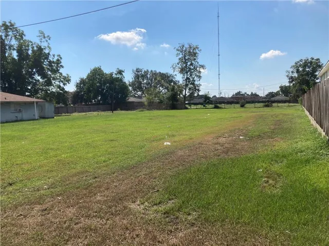 $70,000 | 139 Friedrichs Road, Gretna, LA 70056