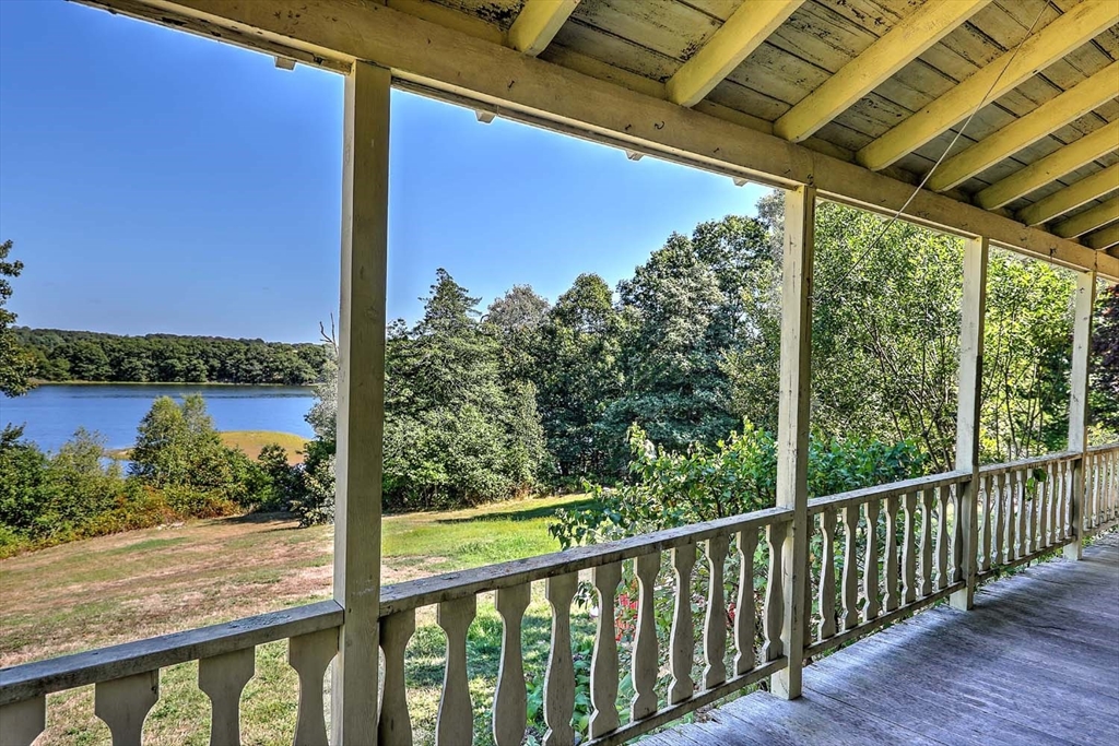 984 Drift Road Westport, MA 02790 - Photo 1 of 29 Gallery Image 1