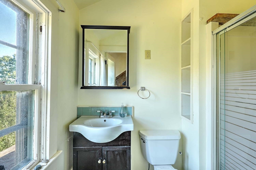 984 Drift Road Westport, MA 02790 - Photo 20 of 29 Gallery Image 20
