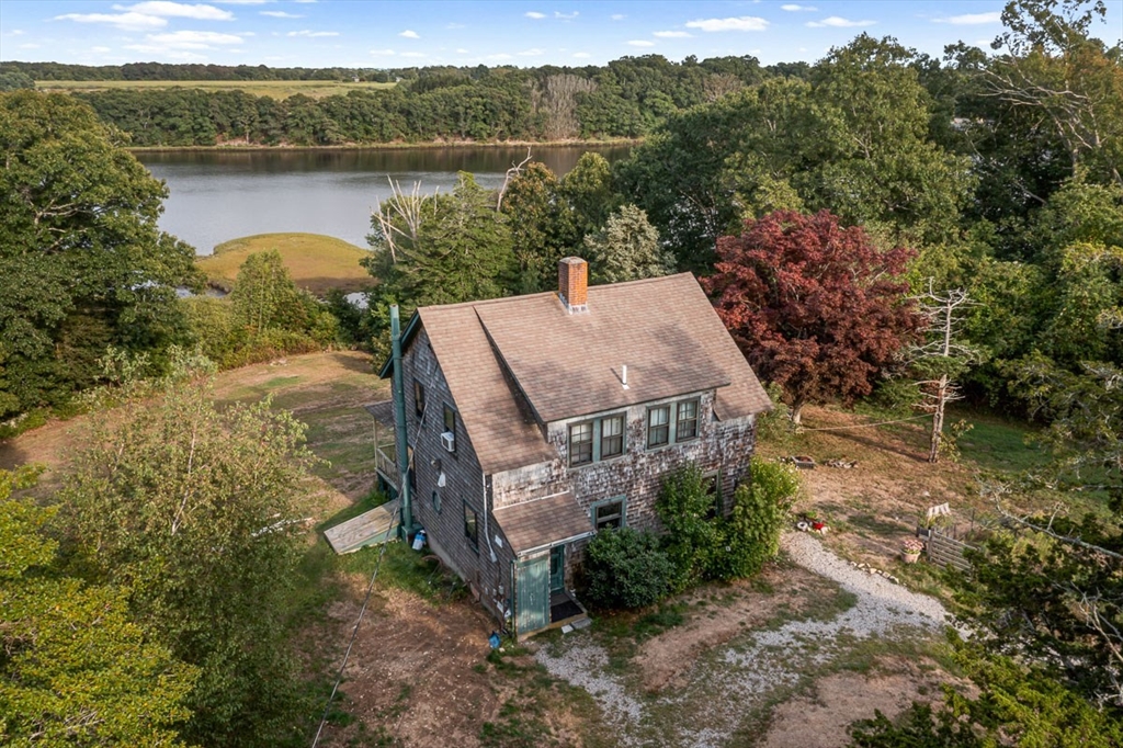 984 Drift Road Westport, MA 02790 - Photo 6 of 29 Gallery Image 6