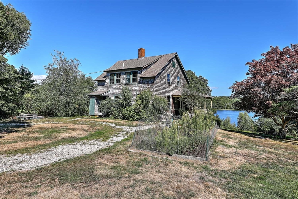 984 Drift Road Westport, MA 02790 - Photo 9 of 29 Gallery Image 9